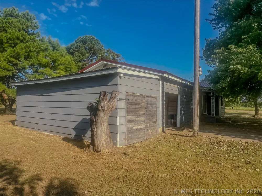 165175 3020 ROAD Foster, OK 73434