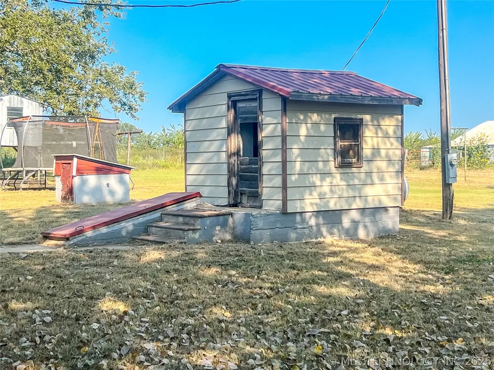 165175 3020 ROAD Foster, OK 73434
