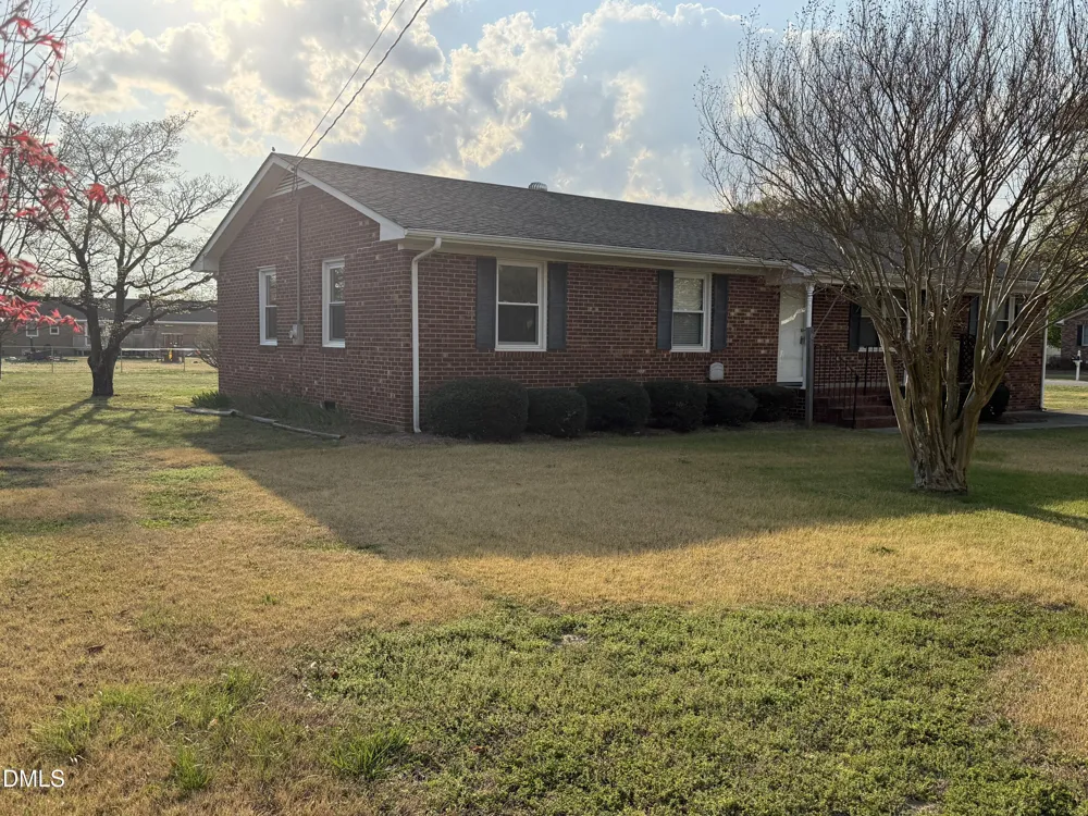 2992 Cherry Lane Kinston, NC 28504