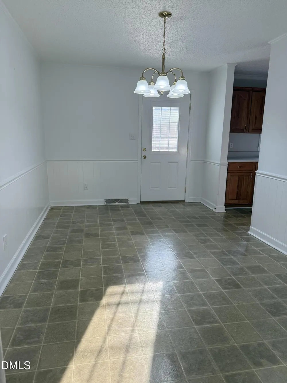 2992 Cherry Lane Kinston, NC 28504
