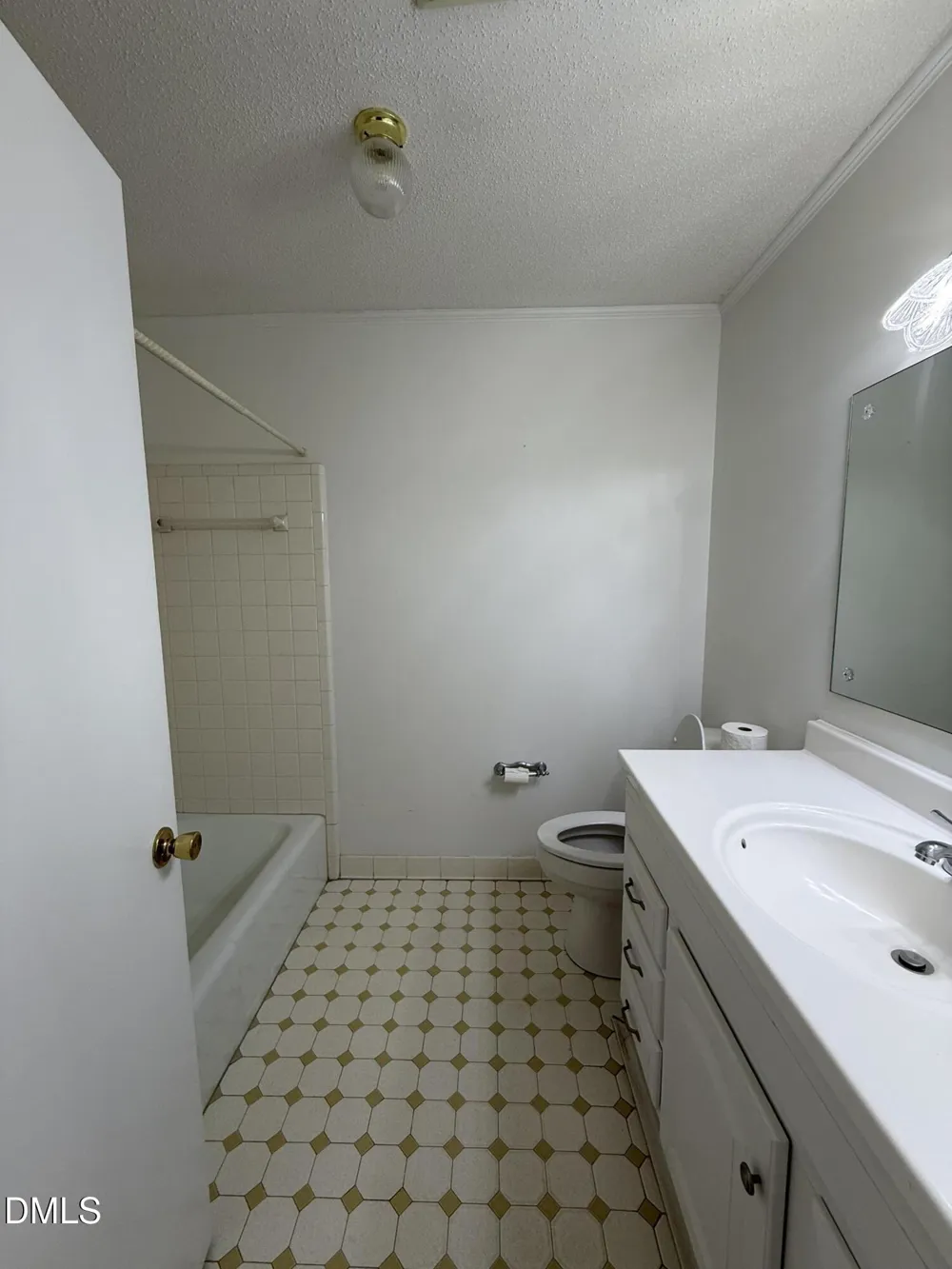 2992 Cherry Lane Kinston, NC 28504