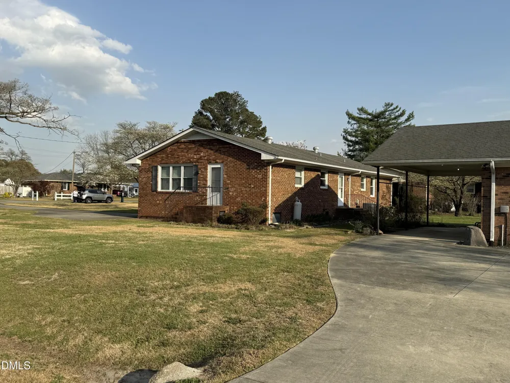 2992 Cherry Lane Kinston, NC 28504