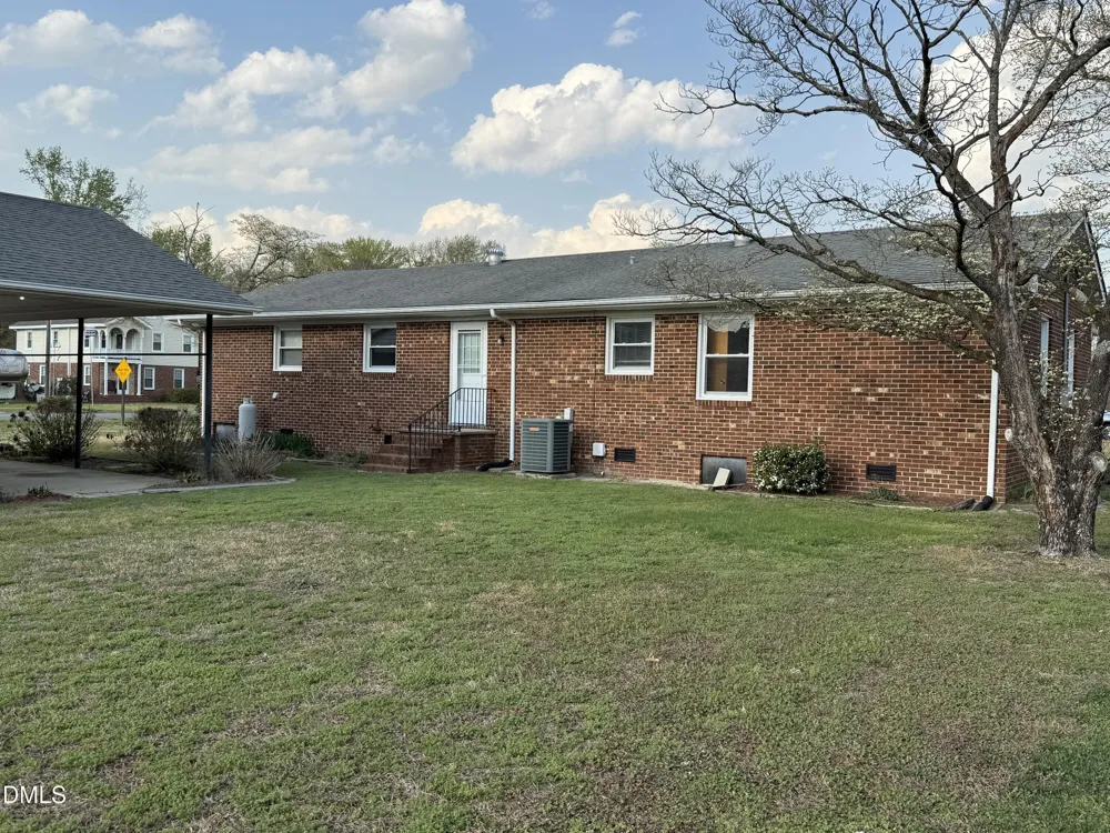 2992 Cherry Lane Kinston, NC 28504