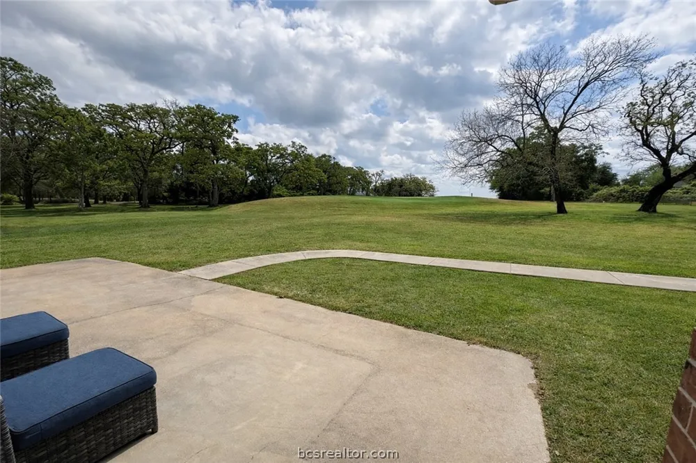 202 Golfview Drive Hilltop Lakes, TX 77871
