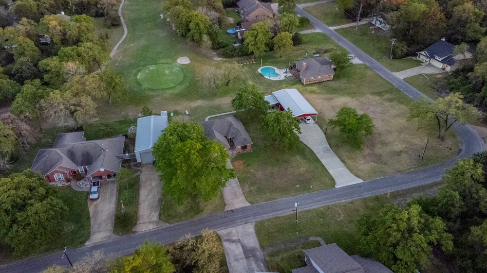 202 Golfview Drive Hilltop Lakes, TX 77871