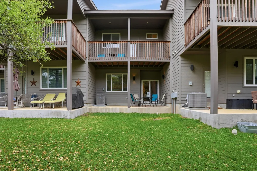 512 Palmer Drive Point Venture, TX 78645