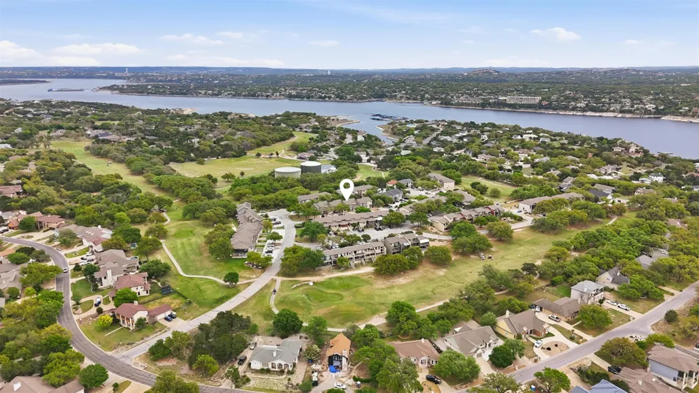512 Palmer Drive Point Venture, TX 78645