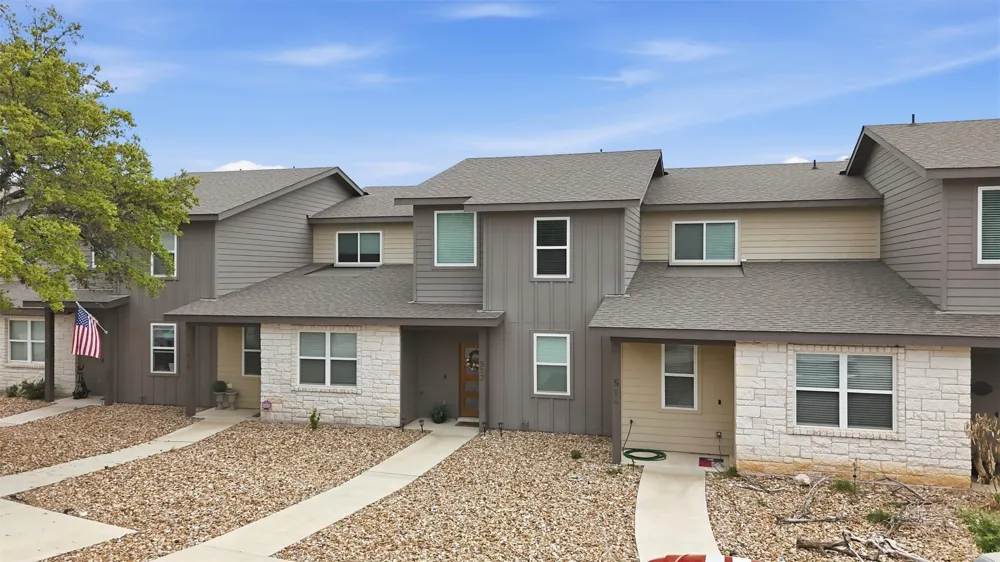 512 Palmer Drive Point Venture, TX 78645