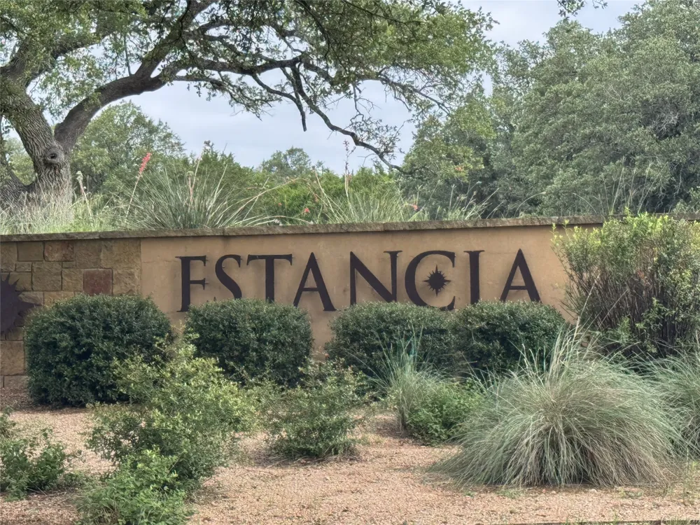 109 Estancia Way Georgetown, TX 78628