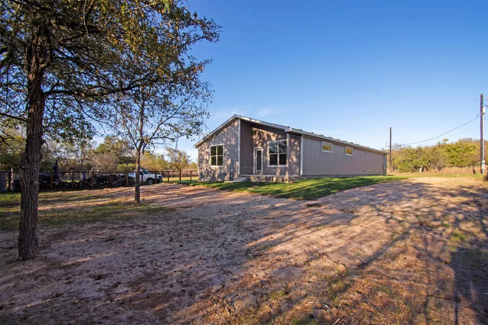 151 Kawainui Lane Bastrop, TX 78602