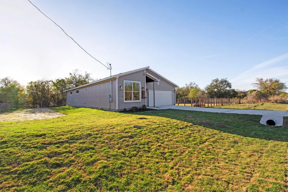 151 Kawainui Lane Bastrop, TX 78602