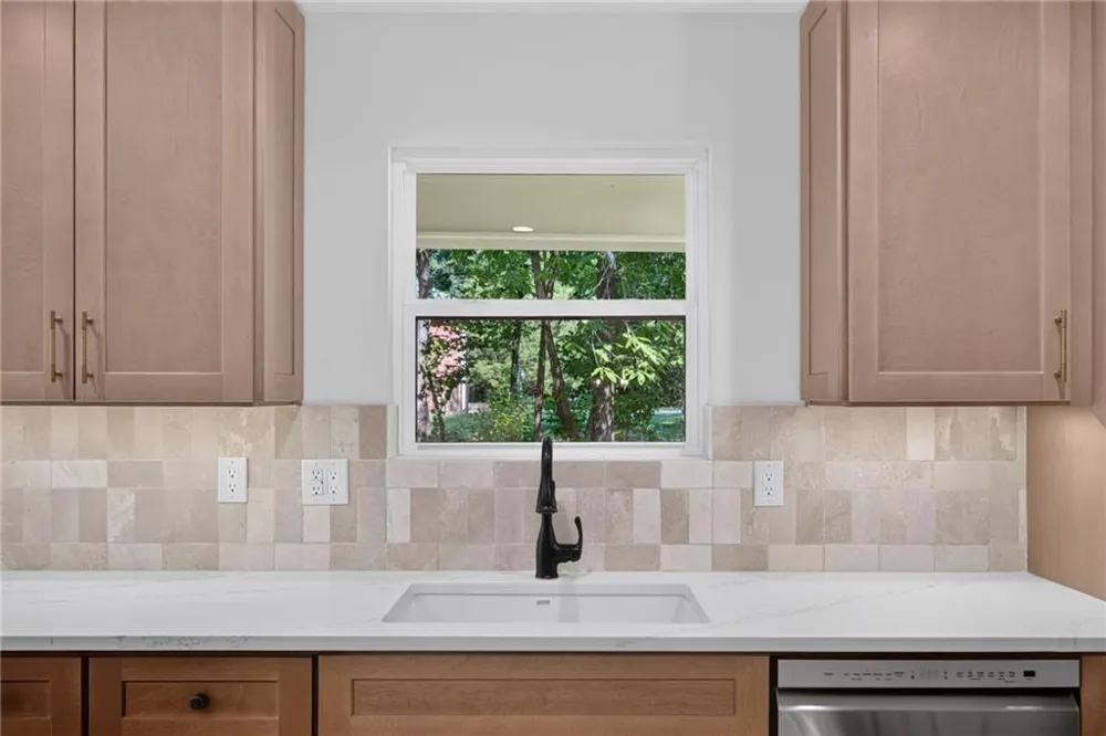 341 TEEPEE TRAIL Whitesburg, GA 30185