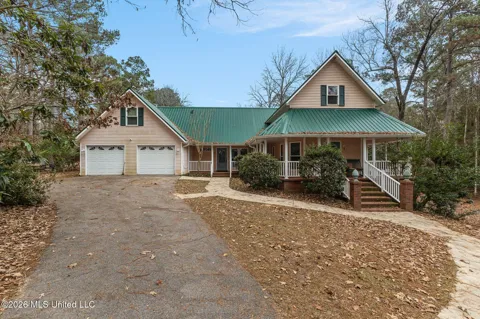 13 Albert Odom Drive