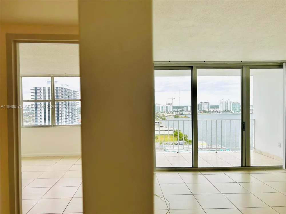 1865 79th St Cswy #16J North Bay Village, FL 33141