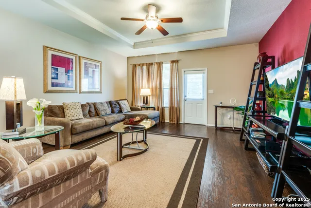 15923 Silver Rose Selma, TX 78154