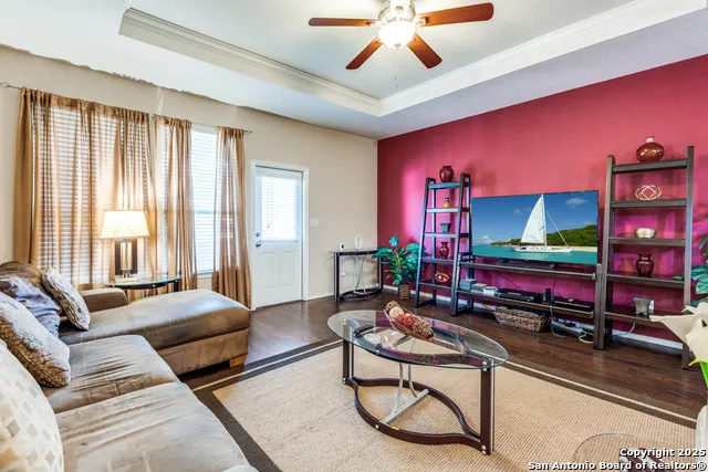 15923 Silver Rose Selma, TX 78154