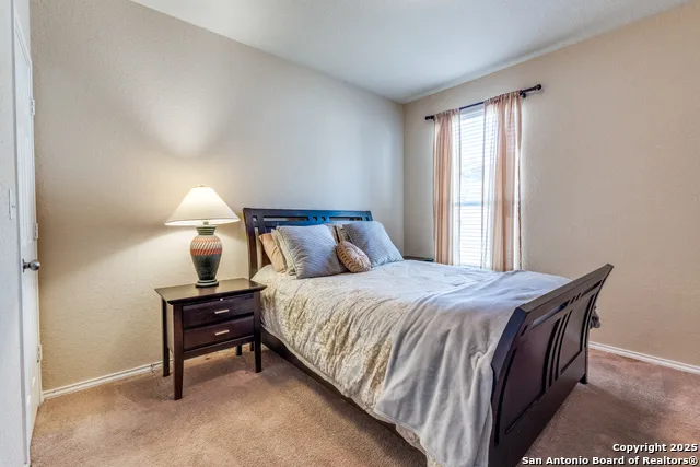 15923 Silver Rose Selma, TX 78154