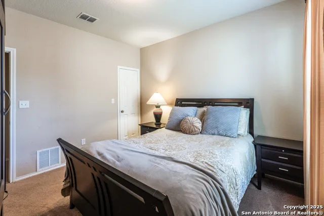 15923 Silver Rose Selma, TX 78154