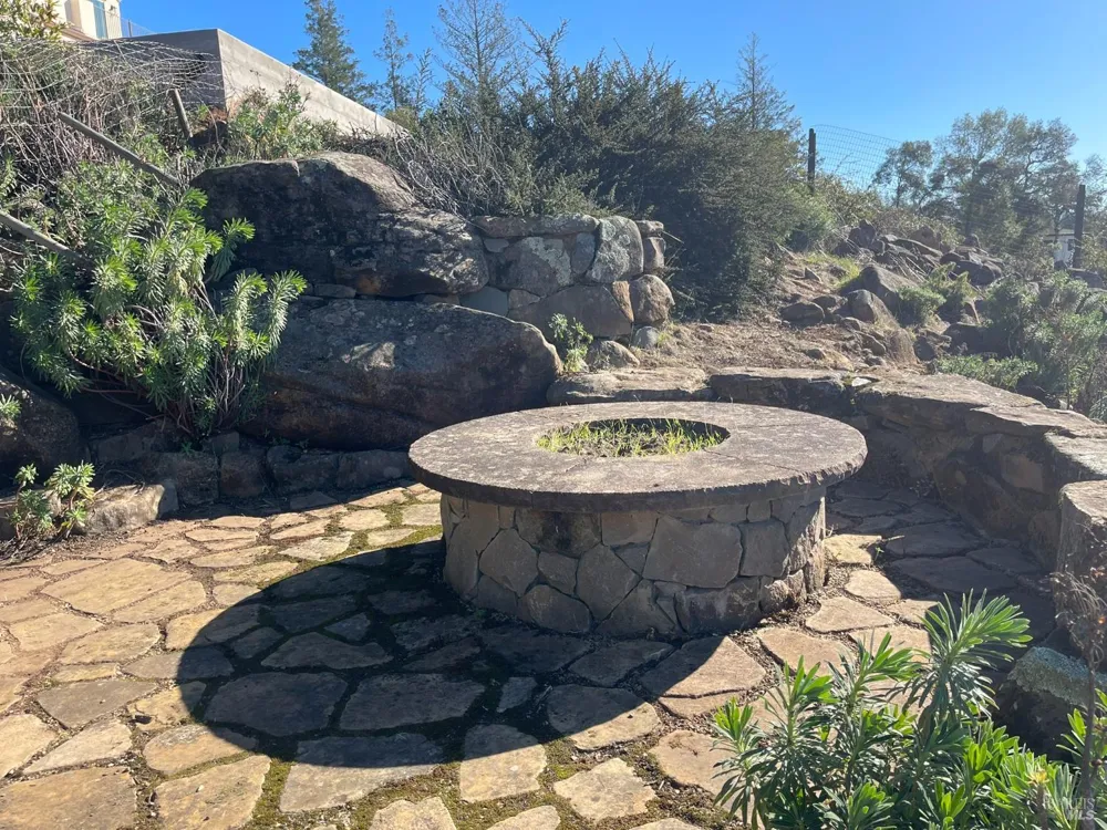 3516 Hanover Place Santa Rosa, CA 95404