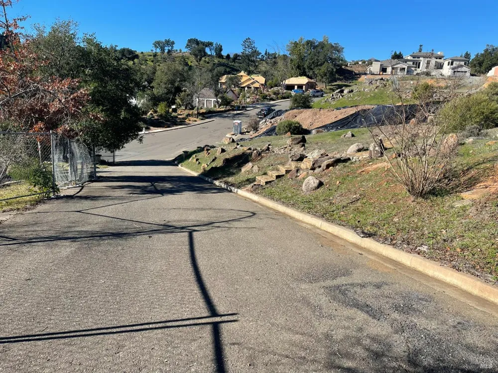 3516 Hanover Place Santa Rosa, CA 95404