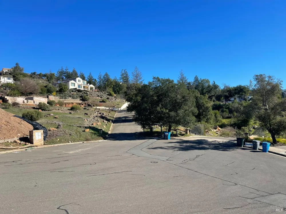 3516 Hanover Place Santa Rosa, CA 95404