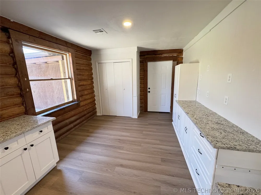 30220 3956 DRIVE Ochelata, OK 74051