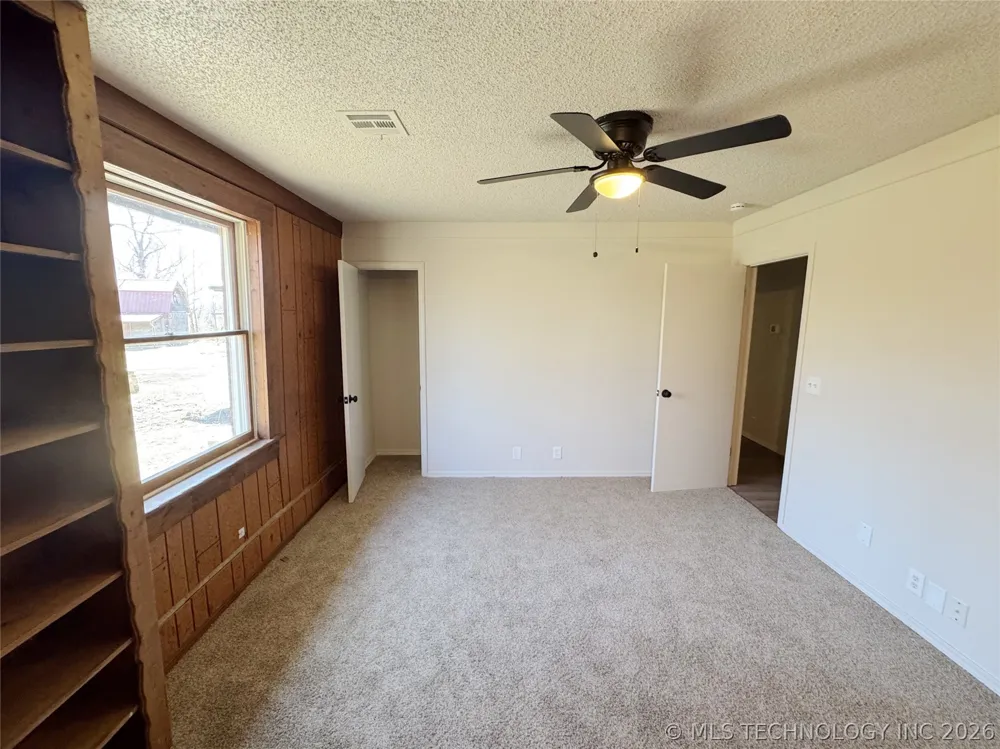 30220 3956 DRIVE Ochelata, OK 74051