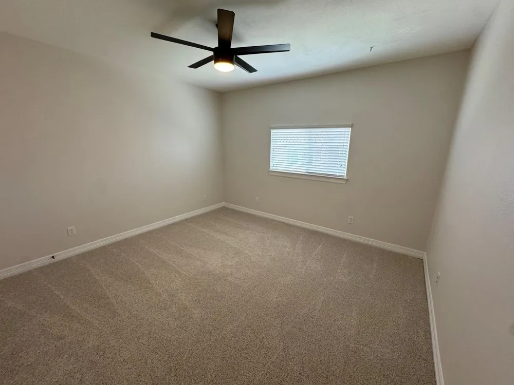 22 W Oaks Drive Pasadena, TX 77058