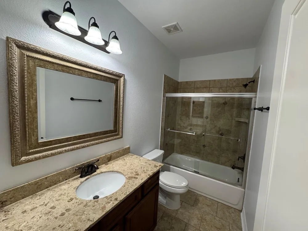 22 W Oaks Drive Pasadena, TX 77058