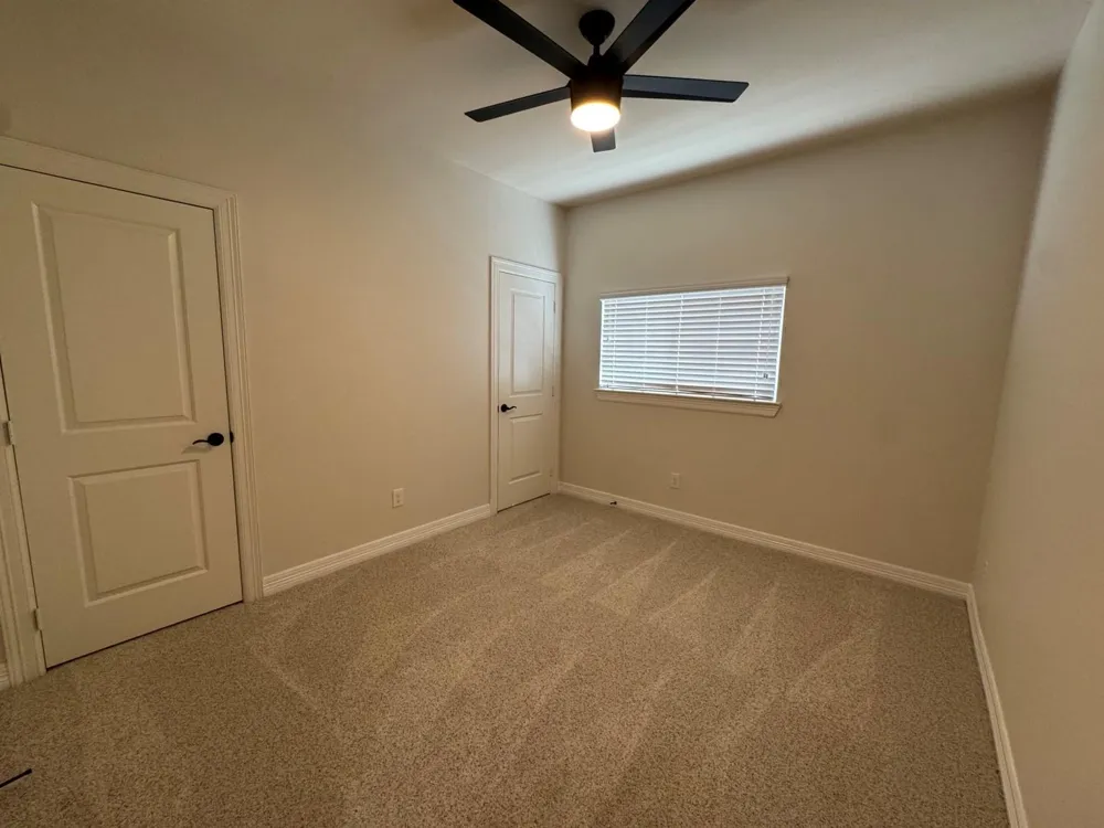 22 W Oaks Drive Pasadena, TX 77058