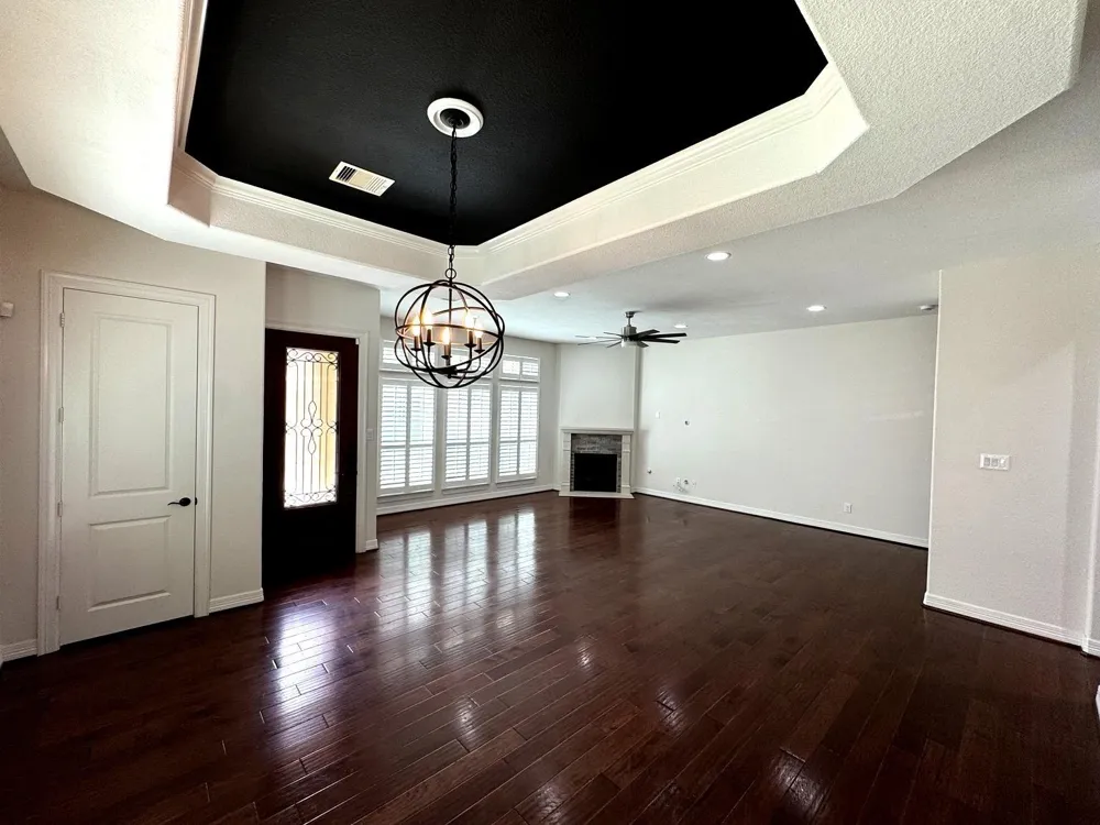 22 W Oaks Drive Pasadena, TX 77058