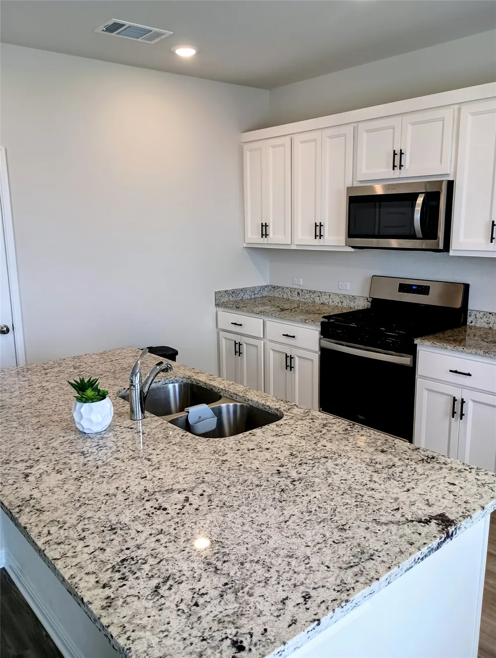 10615 Ridan Way Buda, TX 78610