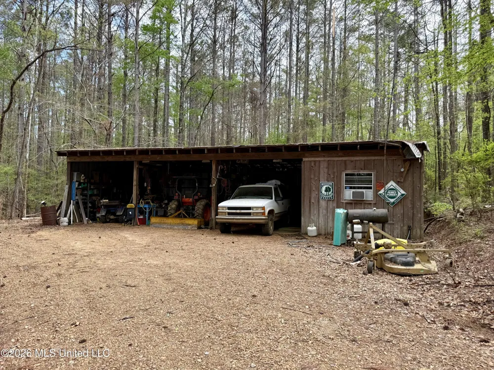 27979 Mississippi 12 Lexington, MS 39095