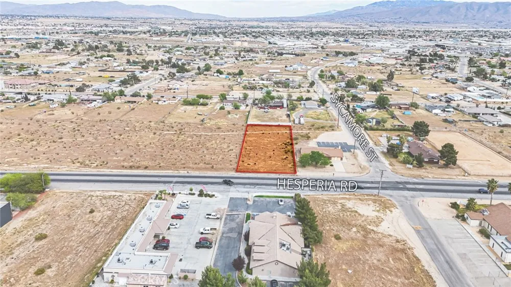 11695 Hesperia Road Hesperia, CA 92345