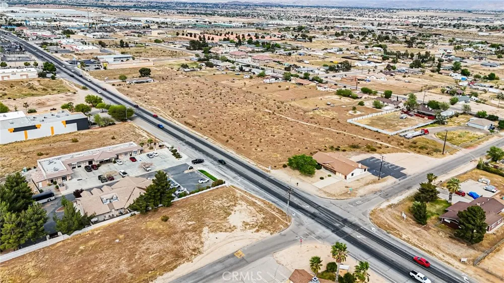 11695 Hesperia Road Hesperia, CA 92345