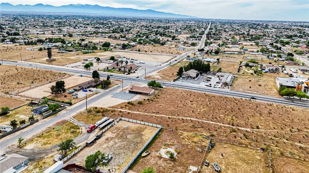 11695 Hesperia Road Hesperia, CA 92345