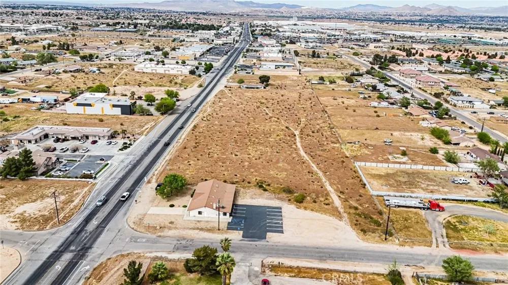 11695 Hesperia Road Hesperia, CA 92345