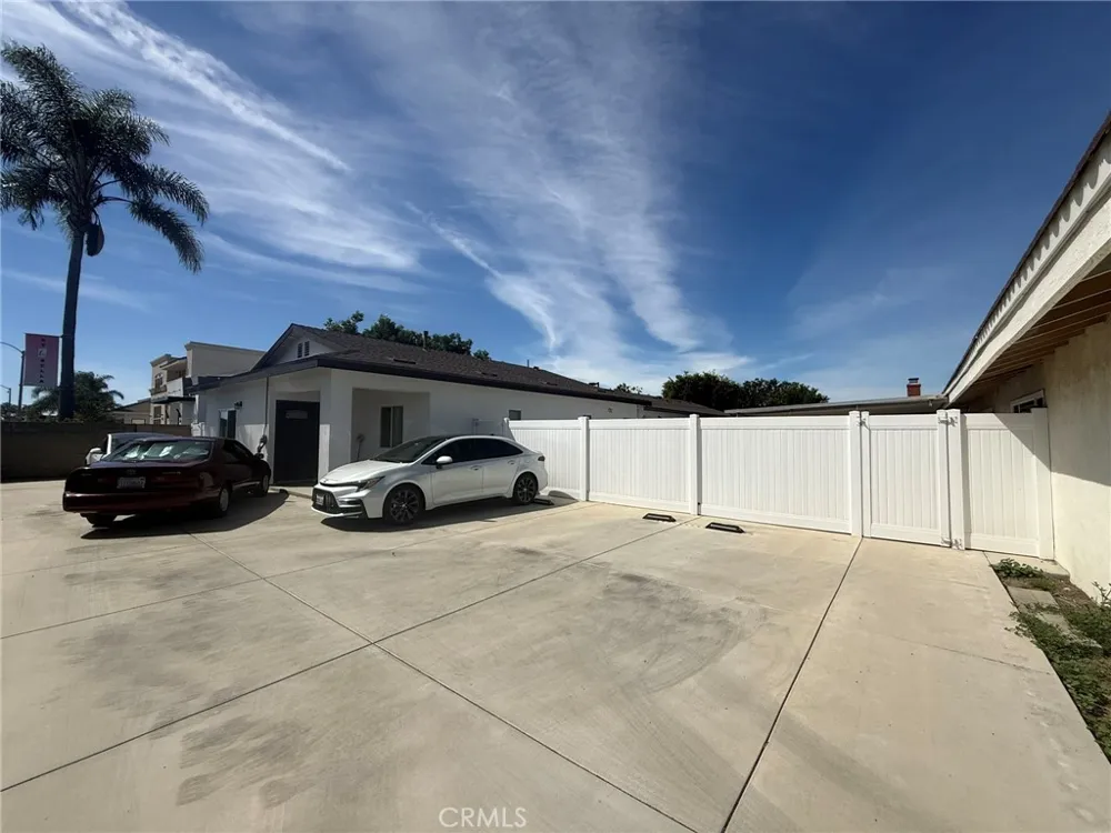10984 Goldeneye Avenue Fountain Valley, CA 92708