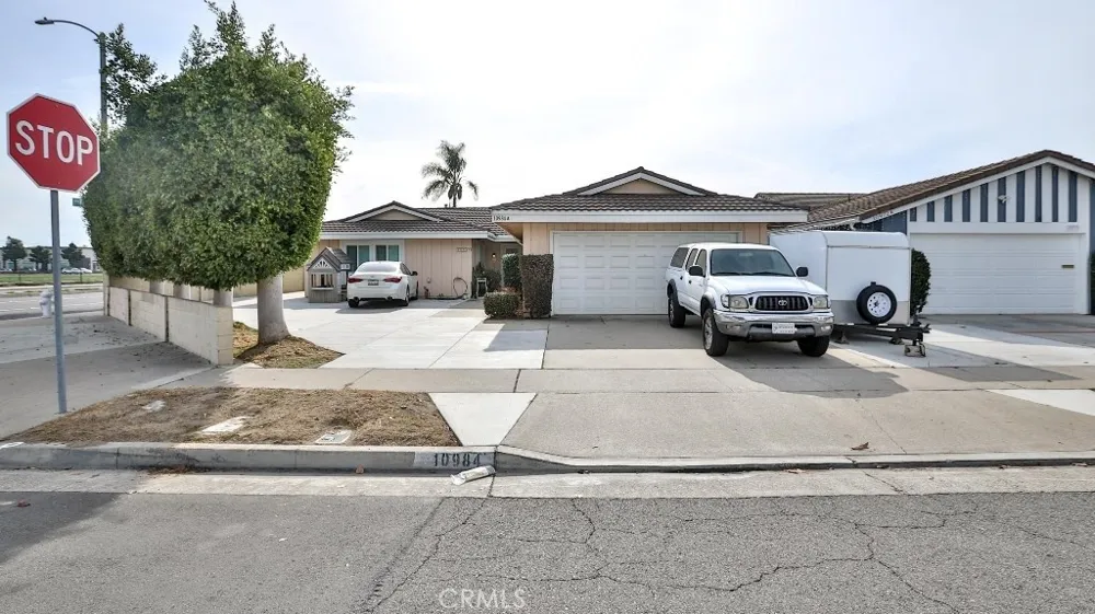 10984 Goldeneye Avenue Fountain Valley, CA 92708