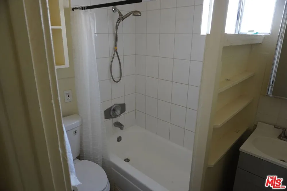 324 E Lime Avenue #4 Monrovia, CA 91016
