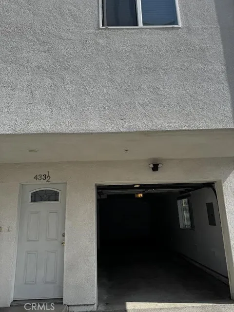 433 E 30th