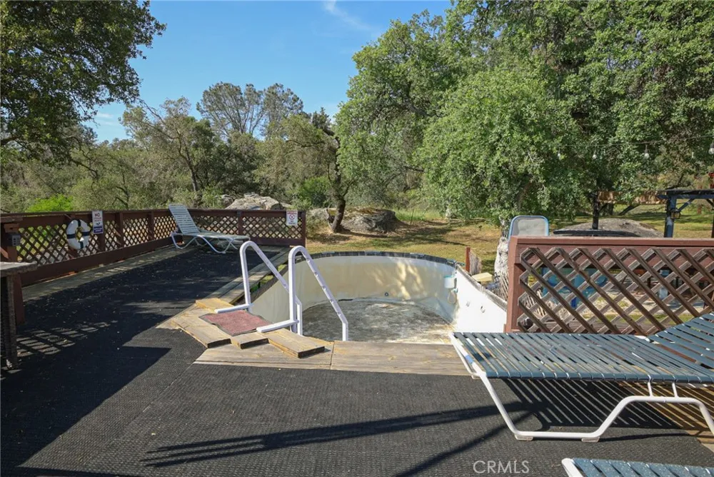 41121 Long Hollow Coarsegold, CA 93614