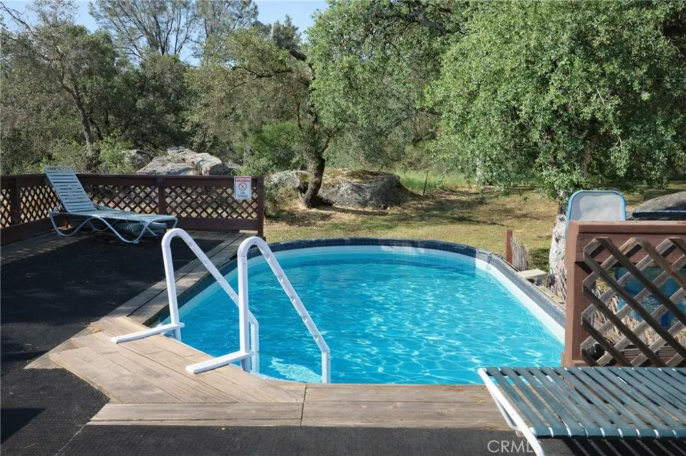 41121 Long Hollow Coarsegold, CA 93614