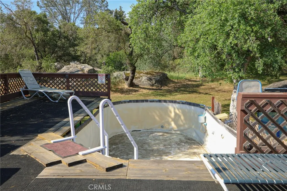 41121 Long Hollow Coarsegold, CA 93614