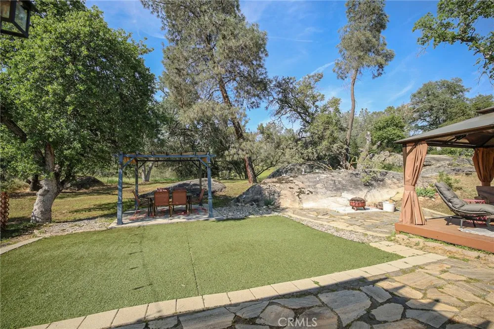 41121 Long Hollow Coarsegold, CA 93614
