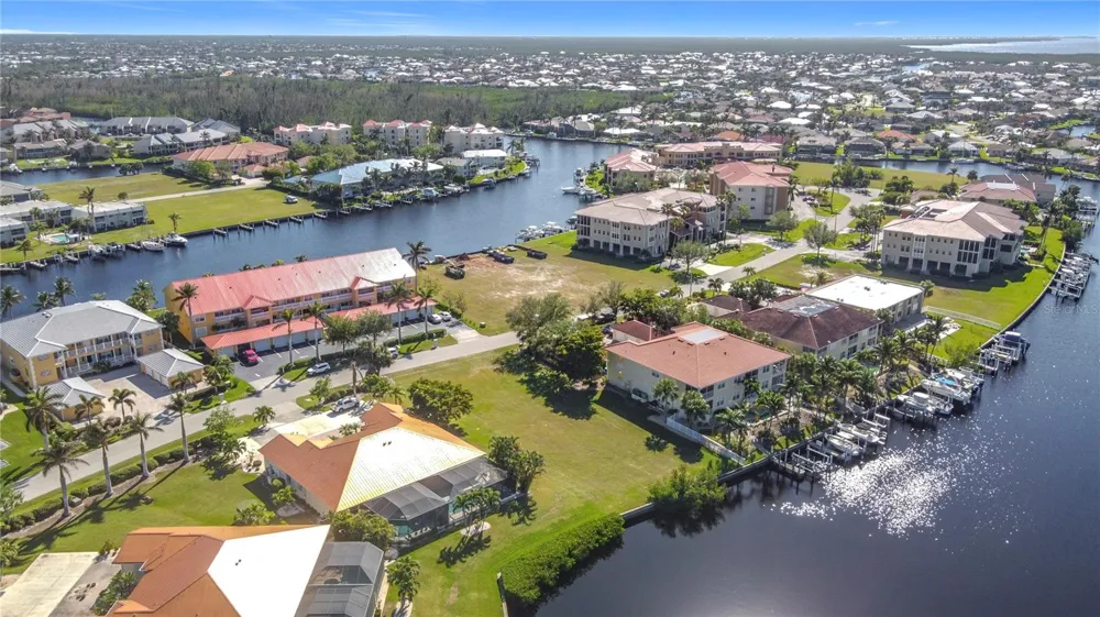 3227 PURPLE MARTIN DRIVE Punta Gorda, FL 33950
