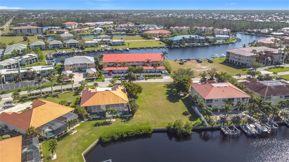 3227 PURPLE MARTIN DRIVE Punta Gorda, FL 33950