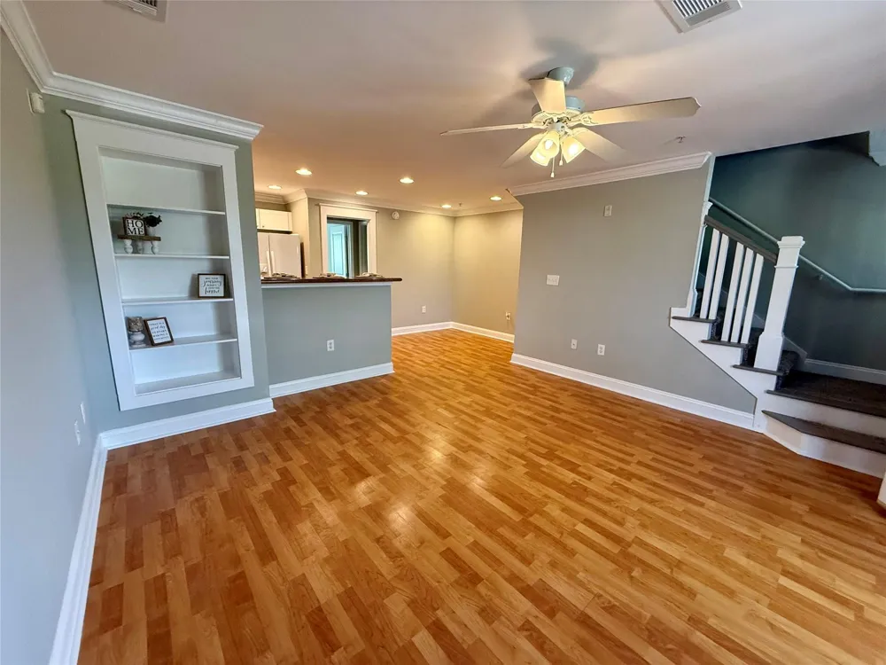 1725 Harvey Mitchell Parkway S #1925 College Station, TX 77840