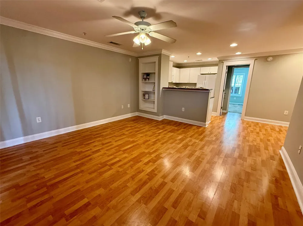 1725 Harvey Mitchell Parkway S #1925 College Station, TX 77840