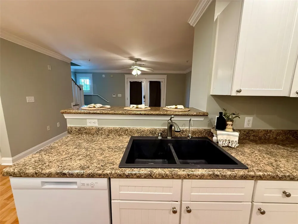 1725 Harvey Mitchell Parkway S #1925 College Station, TX 77840